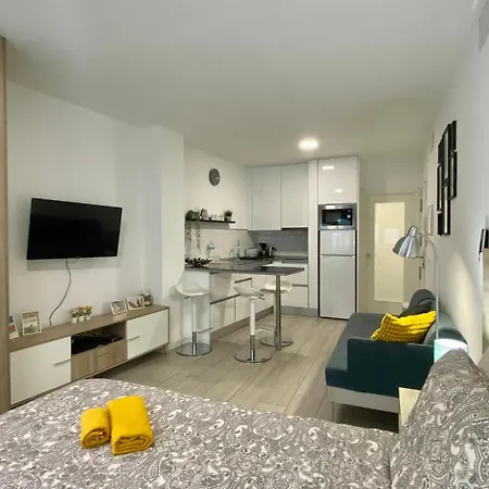 Apartment In Canteras